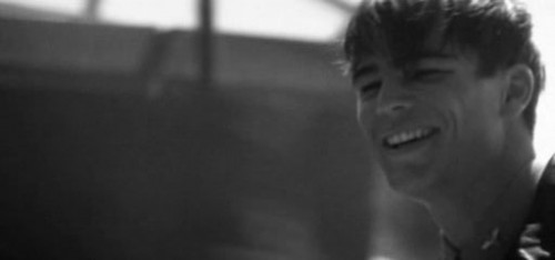 Меня нет рядом…